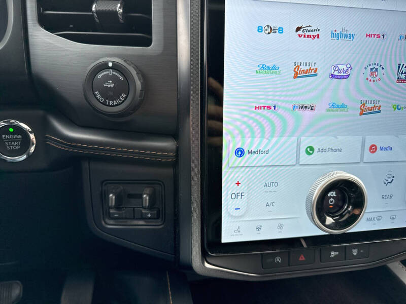 2023 Ford Expedition MAX Platinum