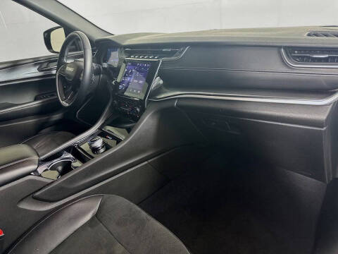 2022 Jeep Grand Cherokee L Altitude