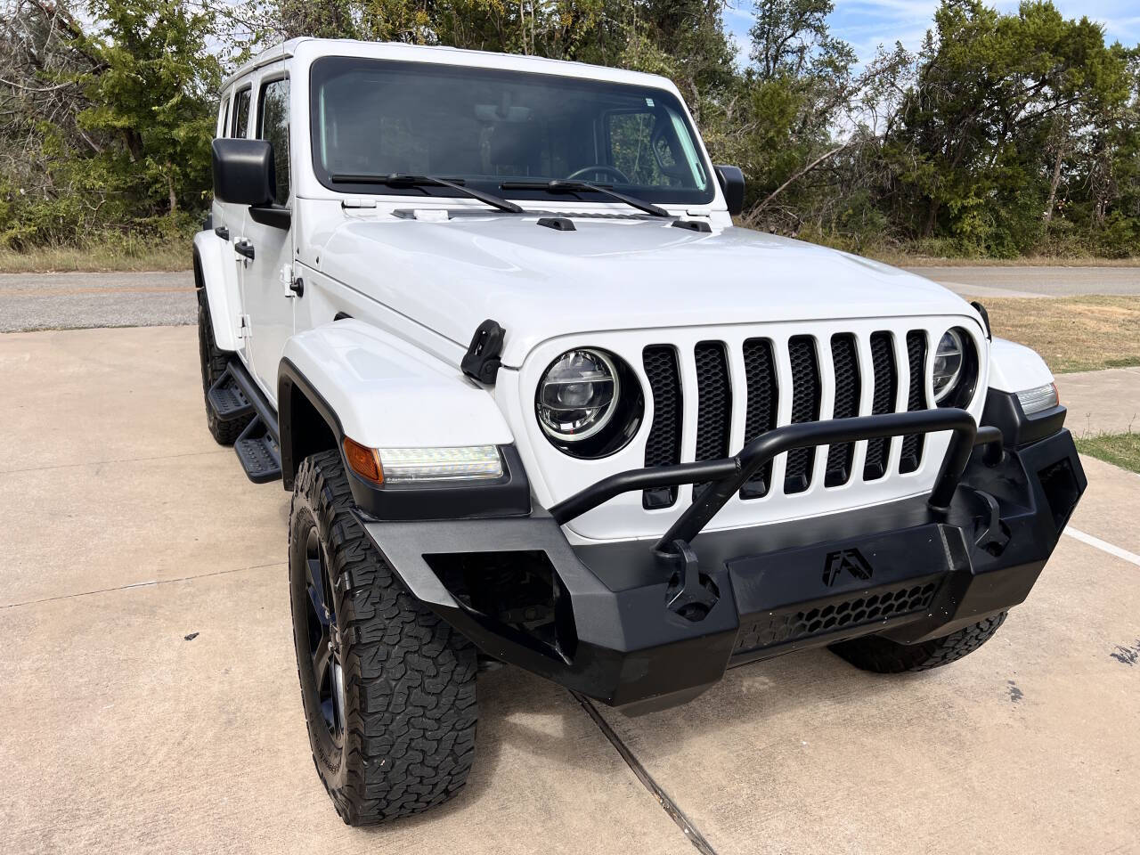 Used Car 2019 Jeep Wrangler Unlimited  Sahara Altitude 4x4 4dr Suv For Sale Under $30,000 In Austin, Texas