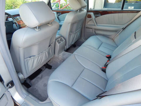 1999 Mercedes-Benz E-Class E 320