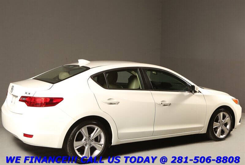 2015 Acura ILX 2.0L w/Tech