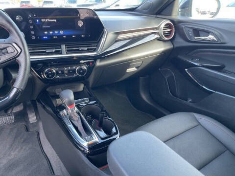 2025 Chevrolet Trax RS