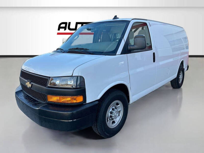 2023 Chevrolet Express 2500