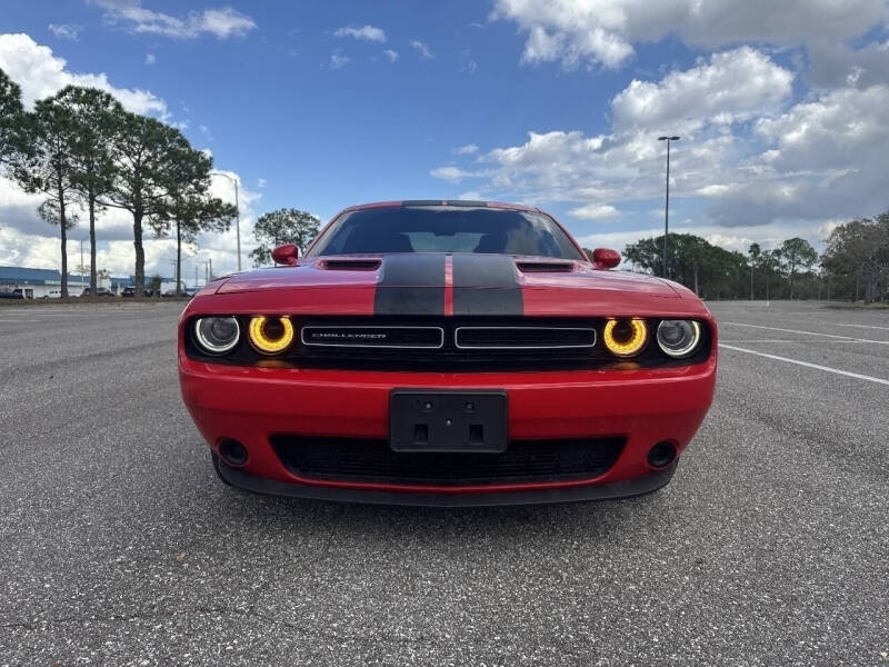 2015 Dodge Challenger SXT