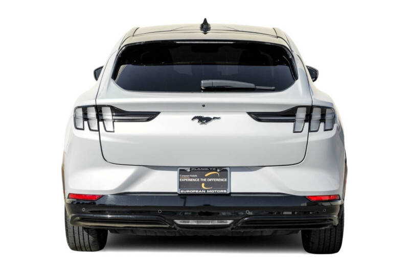 2022 Ford Mustang Mach-E Premium