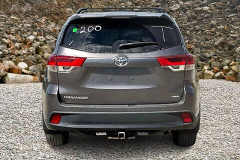 2017 Toyota Highlander LE