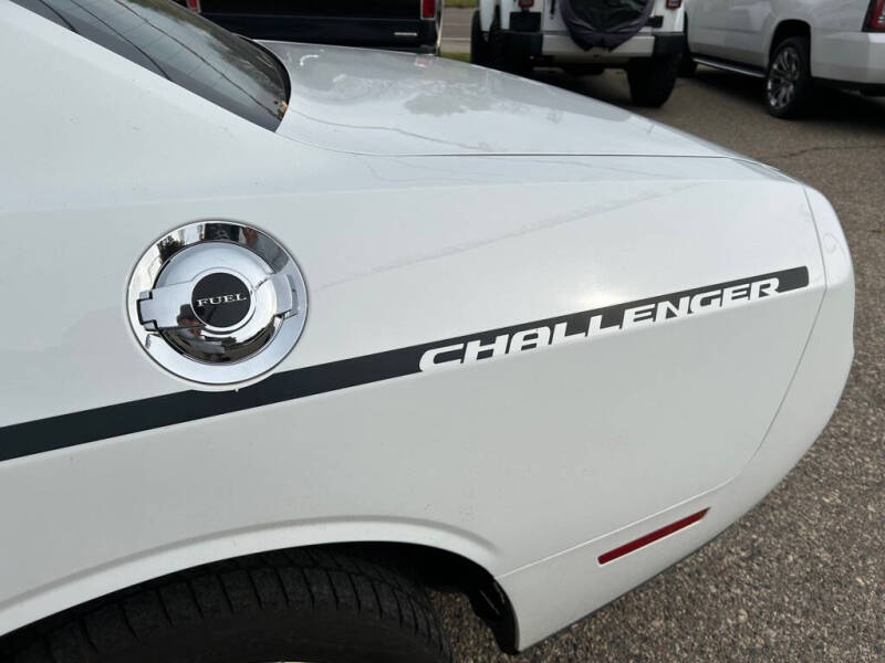 2015 Dodge Challenger SXT