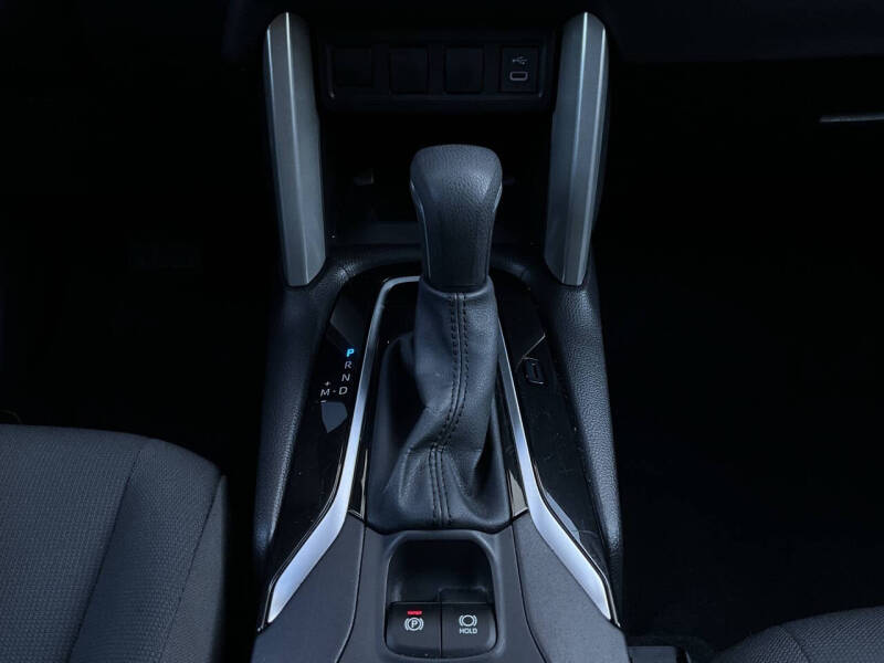 2025 Toyota Corolla Cross LE