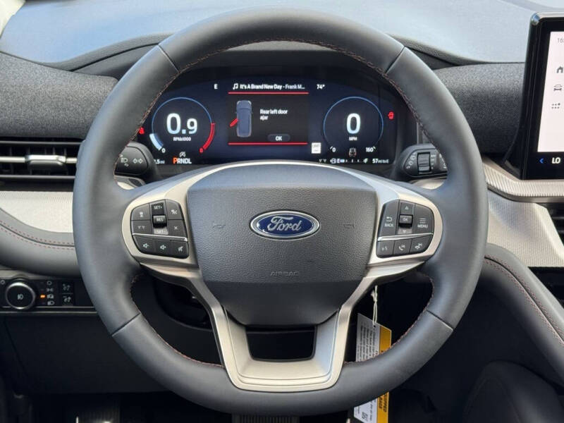 2025 Ford Explorer Active