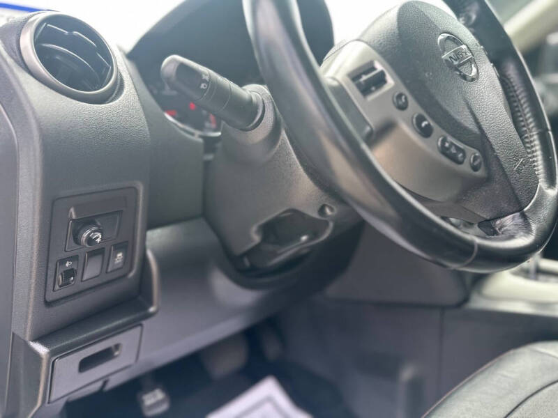 2012 Nissan Rogue S