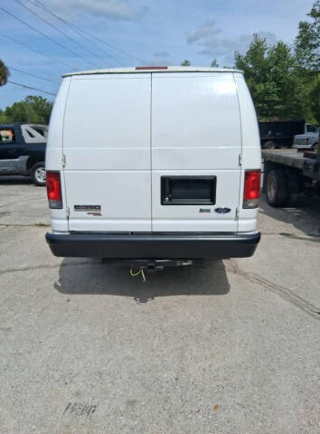 2013 Ford E-Series E-350 SD