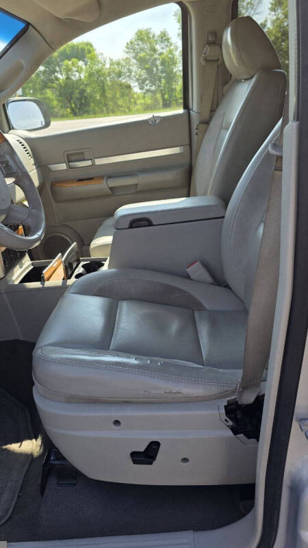 2008 Chrysler Aspen Limited
