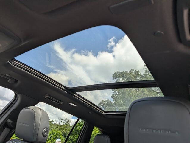 2024 GMC Acadia Denali