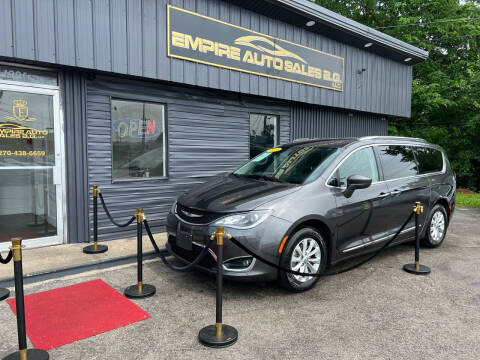 2019 Chrysler Pacifica for sale at Empire Auto Sales BG LLC in Bowling Green KY