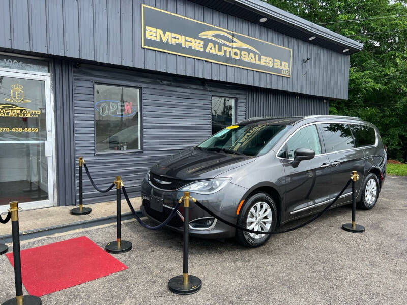 2019 Chrysler Pacifica for sale at Empire Auto Sales BG LLC in Bowling Green KY