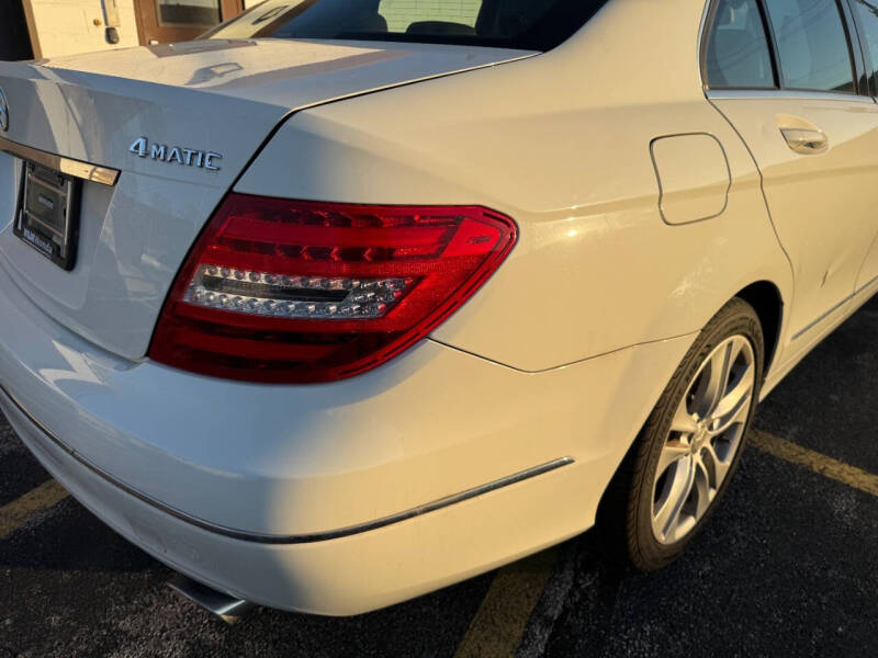 2012 Mercedes-Benz C-Class C 300 Luxury 4MATIC