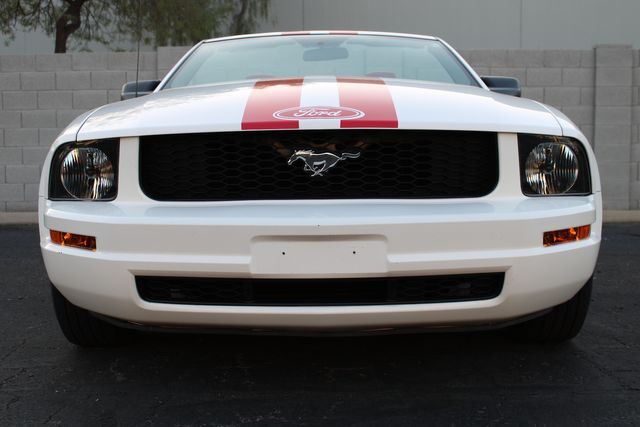 2005 Ford Mustang 15