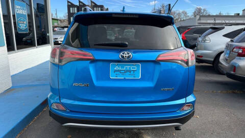 2017 Toyota RAV4 Hybrid XLE