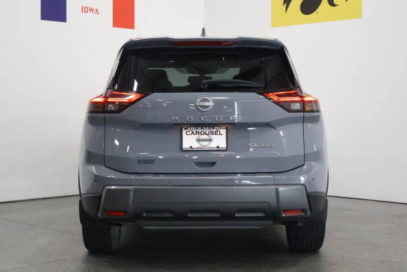 2024 Nissan Rogue SL