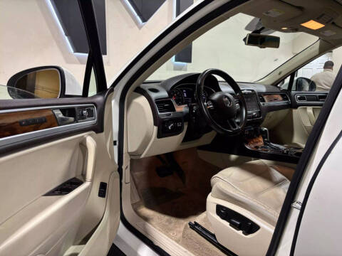 2011 Volkswagen Touareg TDI Executive