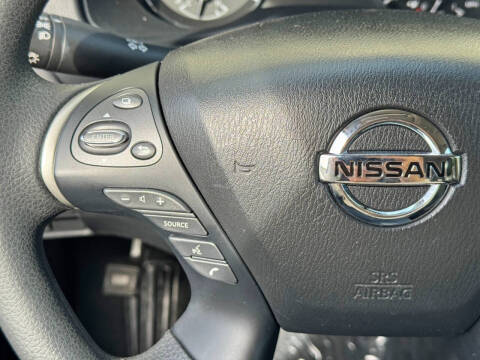 2020 Nissan Pathfinder S
