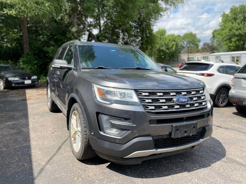 2016 Ford Explorer Limited's photo