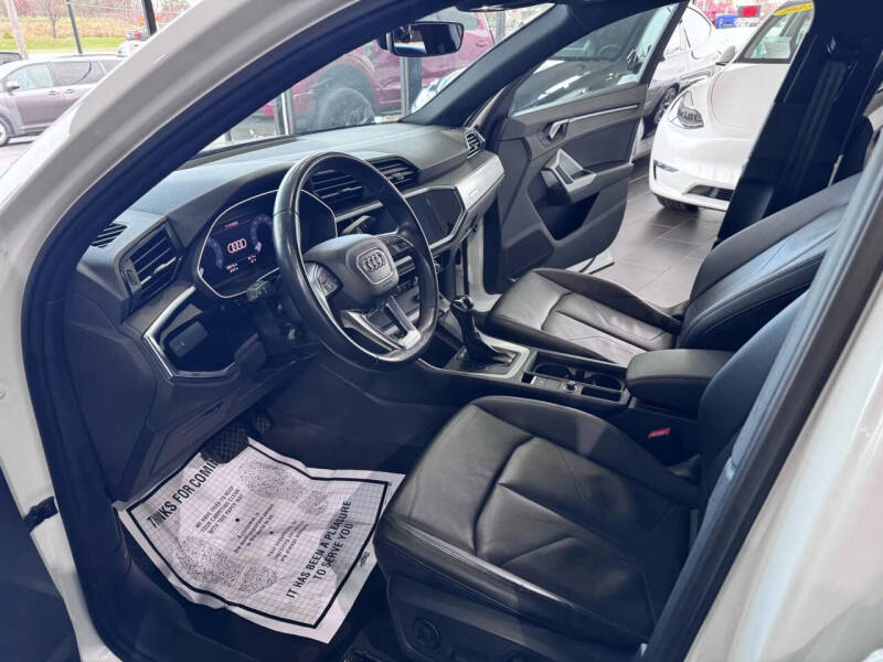 2021 Audi Q3 quattro Premium 40 TFSI