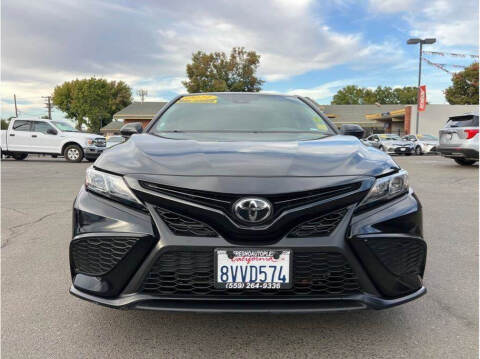 2021 Toyota Camry for sale at Carros Usados Fresno in Clovis CA