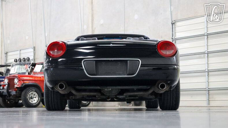 2002 Ford Thunderbird Deluxe