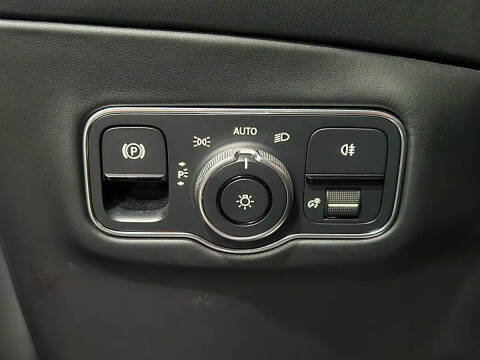 2023 Aston Martin DBX