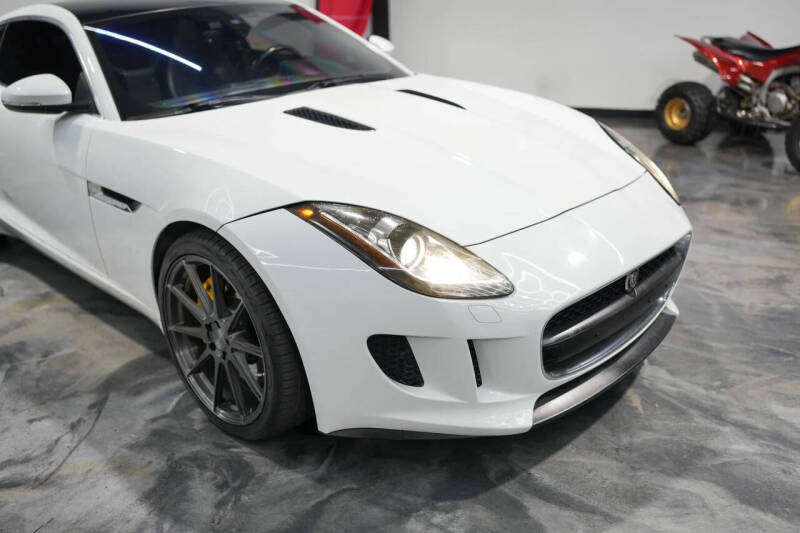 2017 Jaguar F-TYPE Premium