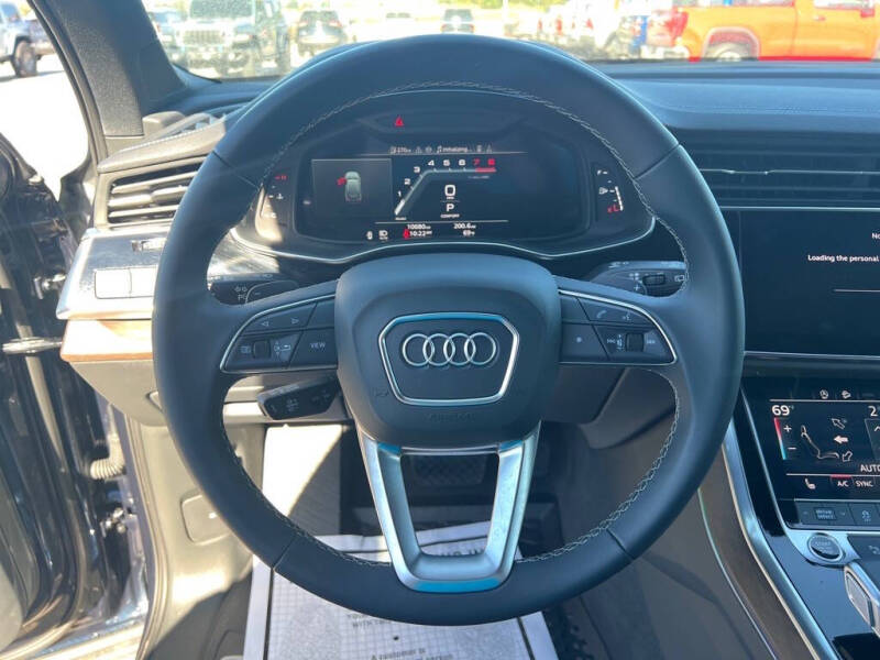 2025 Audi Q7 quattro Premium 45 TFSI