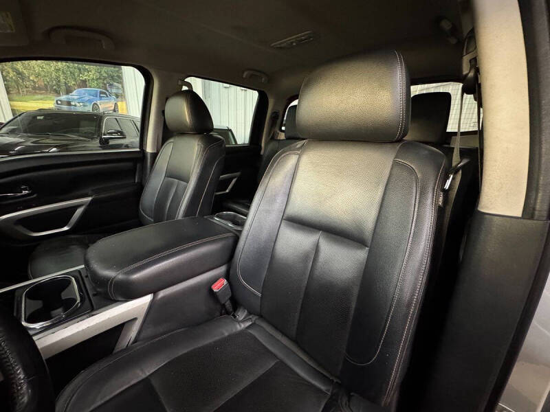 2017 Nissan Titan XD SL