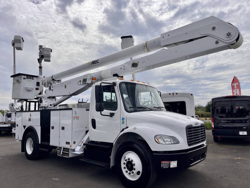 2013 Freightliner M2 106
