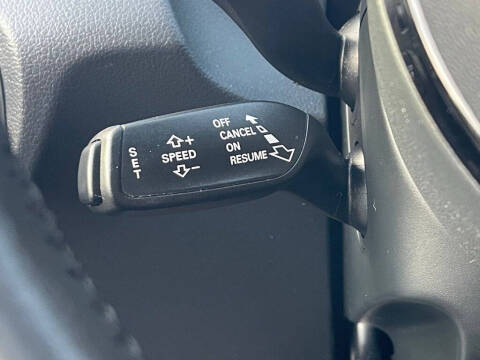 2015 Audi Q3 2.0T quattro Prestige