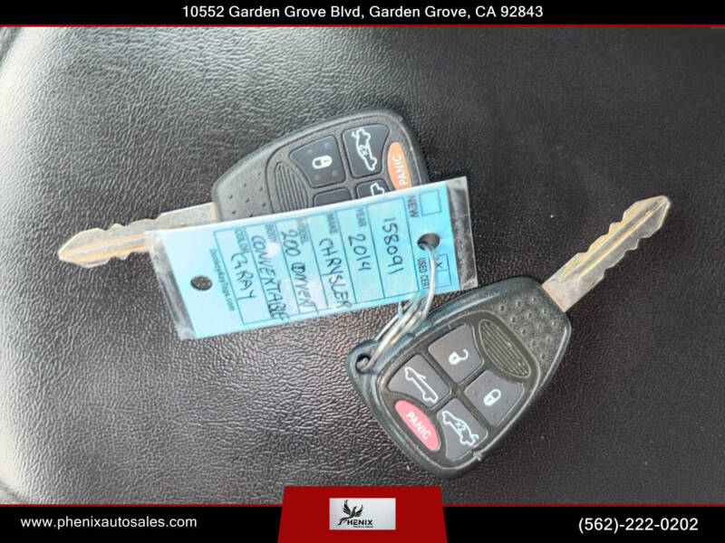 2014 Chrysler 200 Touring