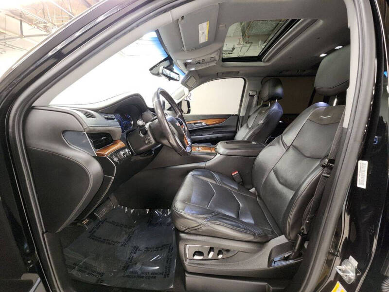 2019 Cadillac Escalade ESV Luxury