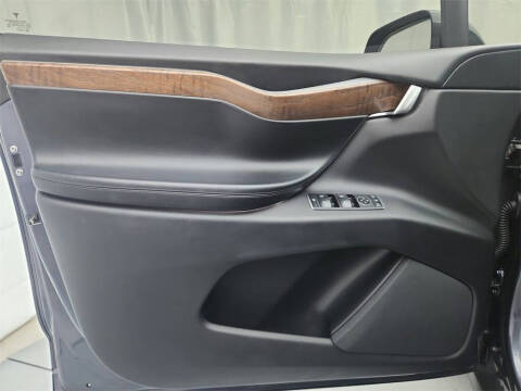 2020 Tesla Model X Long Range