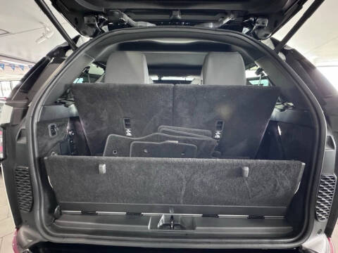 2020 Land Rover Discovery Landmark Edition