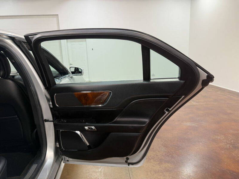 2019 Lincoln Continental