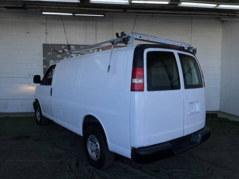 2018 Chevrolet Express 2500