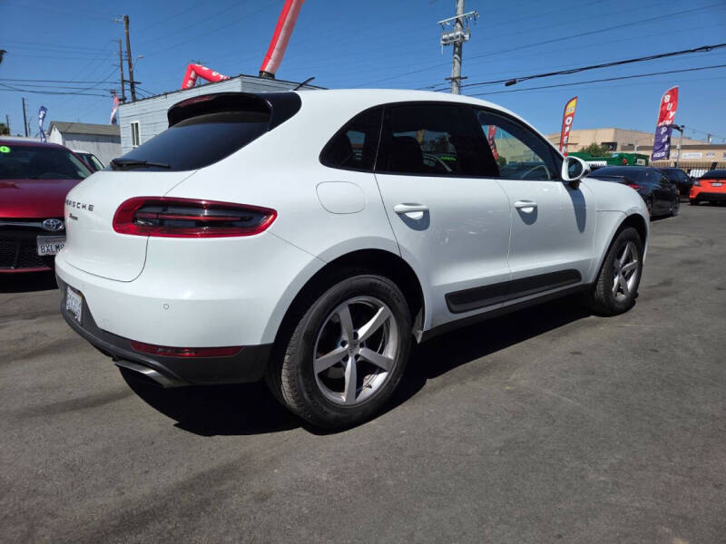 2018 Porsche Macan