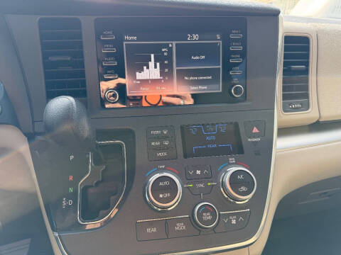 2018 Toyota Sienna L 7-Passenger