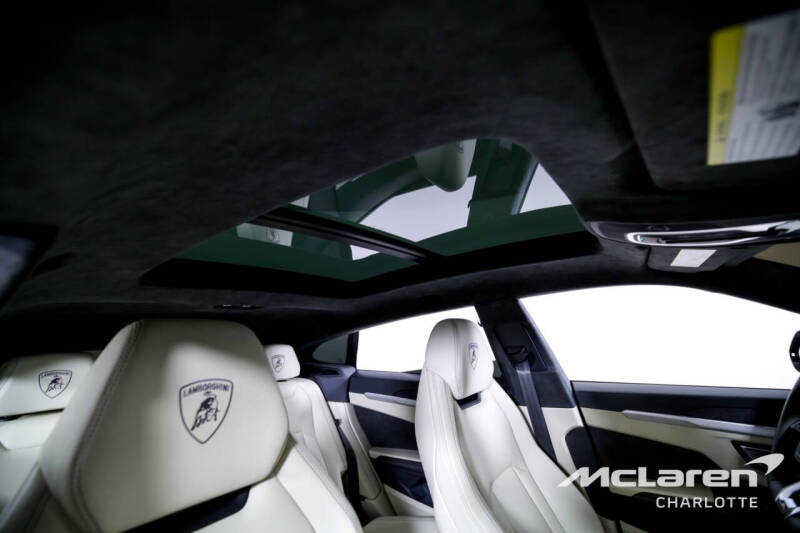 2020 Lamborghini Urus