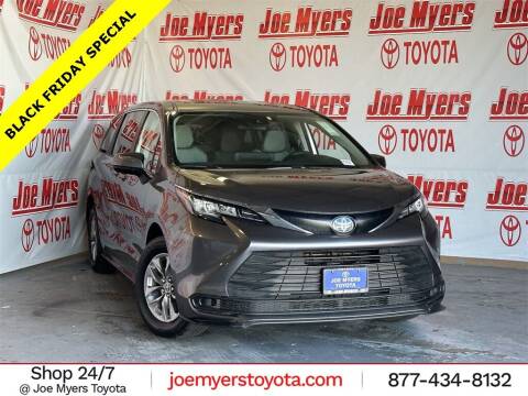 2022 Toyota Sienna for sale at Joe Myers Toyota PreOwned in Houston TX