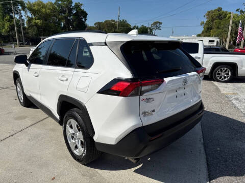 2020 Toyota RAV4 XLE