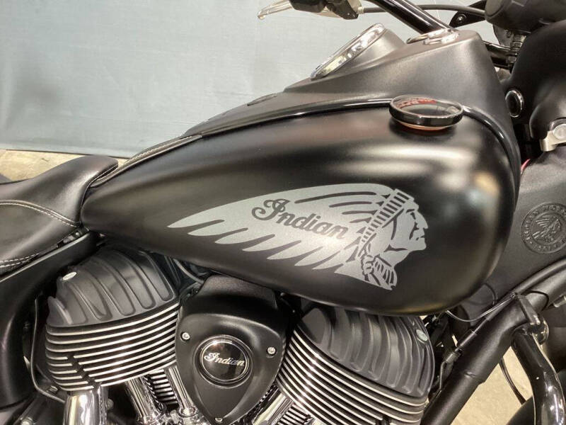 2018 Indian Springfield Dark Horse&#
