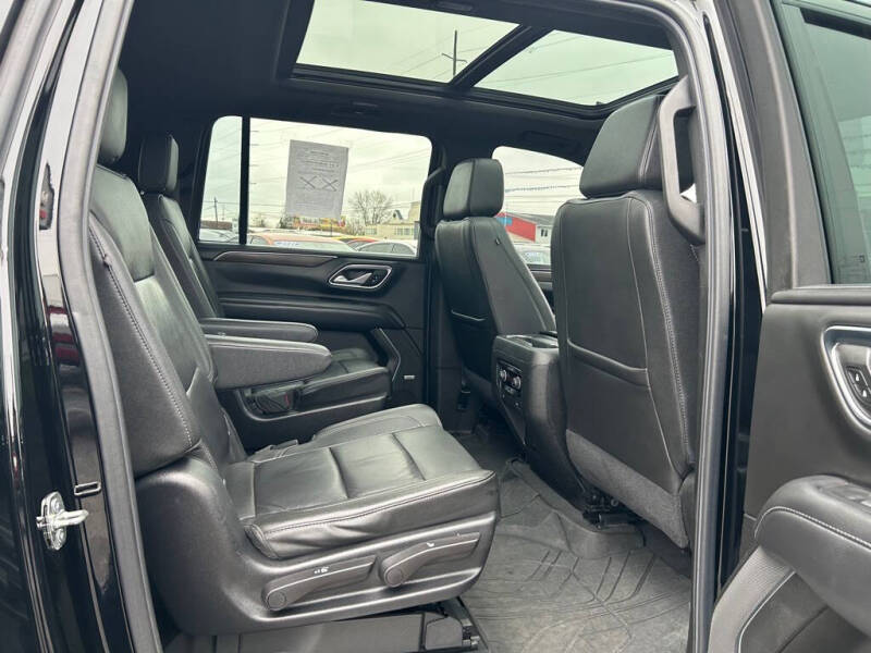 2021 Chevrolet Suburban LT