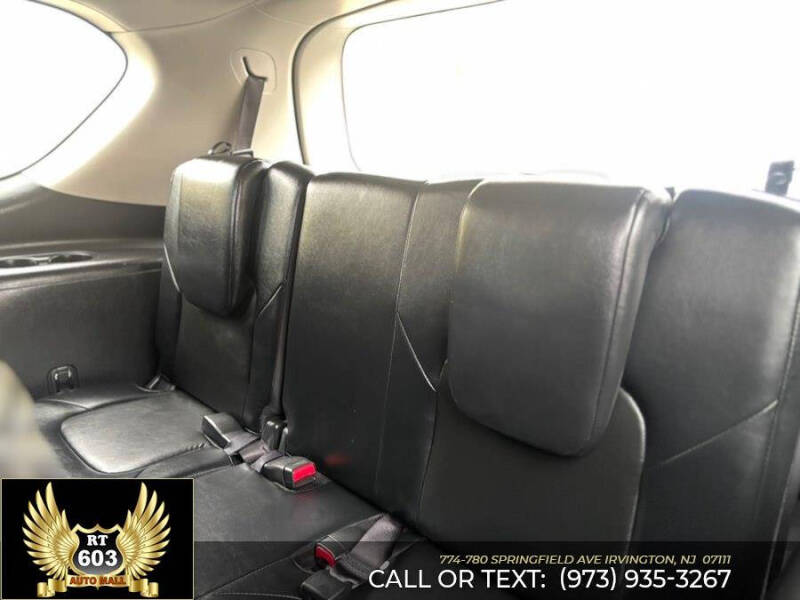 2024 Nissan Armada SV
