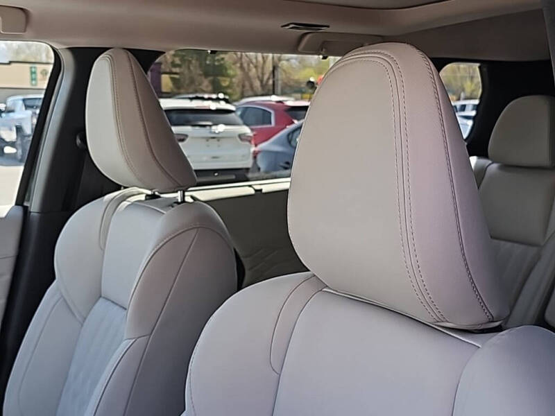 2025 Mitsubishi Outlander SEL Platinum Edition